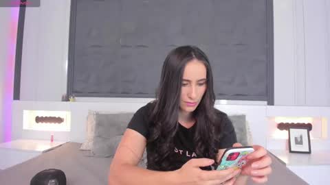 Snapshot of saragomez_1 chatting on March 1, 2025, 2:55 pm Sara Gomez online show from March 1, 2025, 2:55 pm