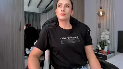  Sara Gomez  online show from June 10, 2026, 2:05 pm
