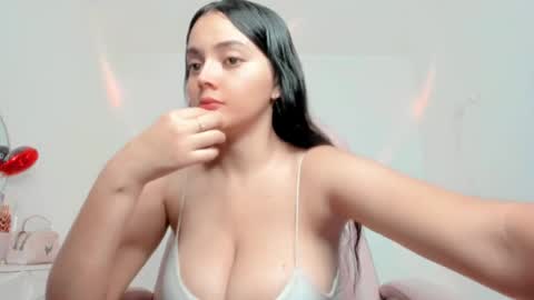 Snapshot of sarah_angelll chatting on May 19, 2026, 3:24 am sarah online show from May 19, 2026, 3:24 am