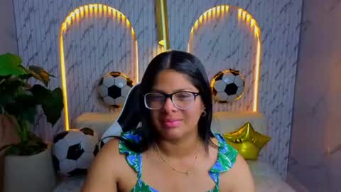Snapshot of sarah_bay_tx chatting on June 22, 2026, 7:44 pm sarah_bay_tx online show from June 22, 2026, 7:44 pm