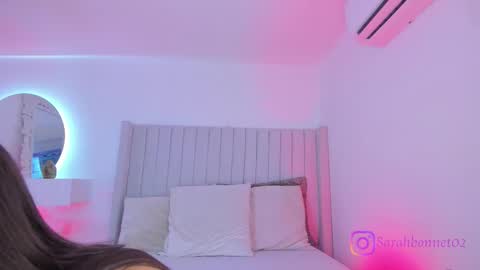 Snapshot of sarah_bonneth chatting on November 7, 2025, 11:43 am Sarah Bonneth online show from November 7, 2025, 11:43 am