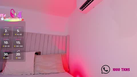 Snapshot of sarah_bonneth chatting on November 10, 2025, 11:53 am Sarah Bonneth online show from November 10, 2025, 11:53 am