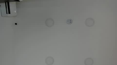 Sarah Bonneth online show from April 25, 2026, 11:24 am