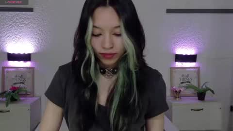 Snapshot of sarah_cute028 chatting on July 8, 2026, 2:10 pm Sarah online show from July 8, 2026, 2:10 pm