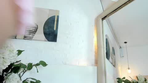 sarah_gothicgirl online show from April 1, 2026, 7:55 pm