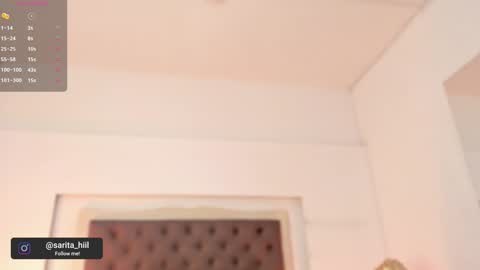 Snapshot of sarah_hiill chatting on December 10, 2024, 10:47 pm       online show from December 10, 2024, 10:47 pm