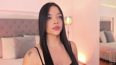Snapshot of sarah_hiill chatting on January 30, 2025, 7:37 pm       online show from January 30, 2025, 7:37 pm