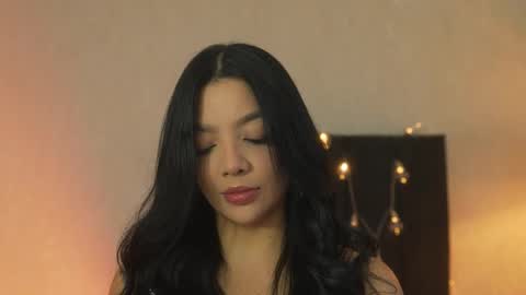 Snapshot of sarah_hiill chatting on May 1, 2026, 12:15 am online show from May 1, 2026, 12:15 am