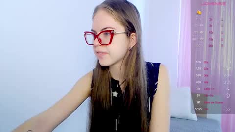 Sarah online show from November 17, 2025, 6:30 am