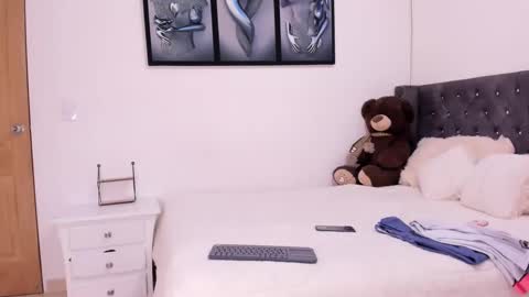 Snapshot of sarah_marquez_ chatting on February 18, 2025, 1:10 am Sarah Marquez online show from February 18, 2025, 1:10 am