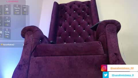 Sarah online show from November 7, 2025, 6:30 pm