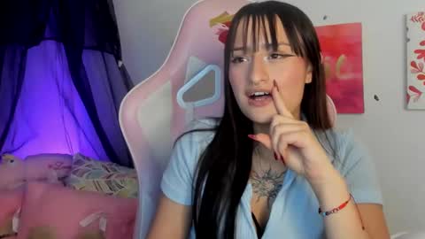Sarah Ramirez online show from December 29, 2024, 7:06 am