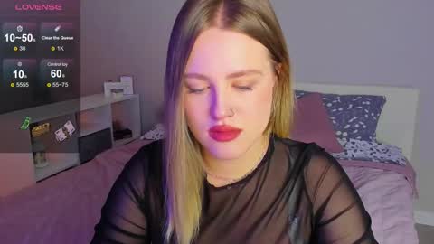 Sarah online show from October 31, 2025, 12:22 am