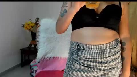 Sarah online show from October 26, 2025, 11:09 pm