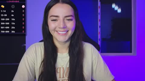 Snapshot of sarah_swtt chatting on October 3, 2025, 2:52 am - next broadcast 28 nov  7 pm Col online show from October 3, 2025, 2:52 am