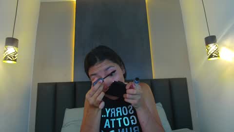 Snapshot of sarahevans__ chatting on January 17, 2025, 12:21 pm Sarah Evans online show from January 17, 2025, 12:21 pm