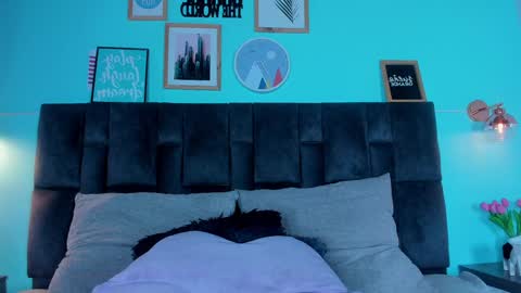 Snapshot of sarahevans__ chatting on February 26, 2025, 1:43 am Sarah Evans online show from February 26, 2025, 1:43 am