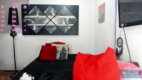 Snapshot of sarahjey chatting on March 12, 2025, 8:41 pm SARAHJEY online show from March 12, 2025, 8:41 pm