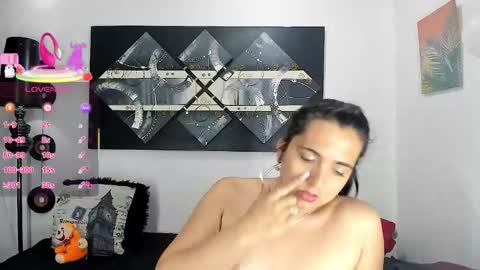  SARAHJEY     online show from February 10, 2026, 9:41 pm