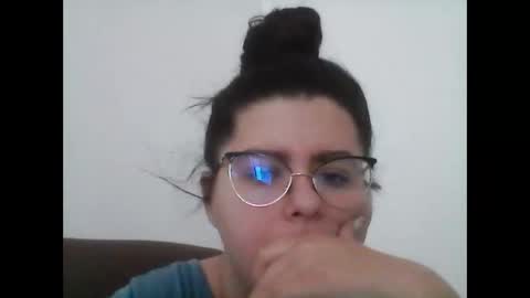 sarahkrystal online show from February 25, 2026, 7:51 am