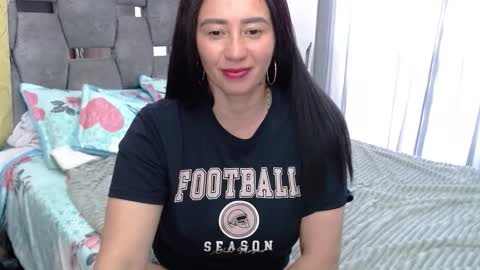 Lia online show from September 25, 2025, 9:18 pm