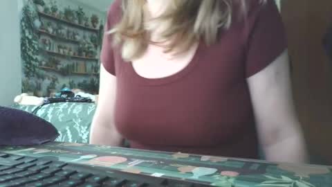 Snapshot of sarahpmummy chatting on May 26, 2026, 8:16 pm Sarah online show from May 26, 2026, 8:16 pm