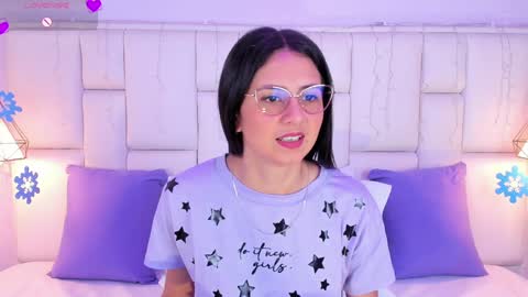 Snapshot of sarahsophia_ chatting on January 7, 2025, 11:37 am SARAH online show from January 7, 2025, 11:37 am