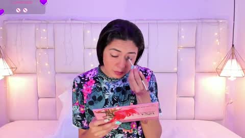 Snapshot of sarahsophia_ chatting on January 22, 2025, 11:34 am SARAH online show from January 22, 2025, 11:34 am