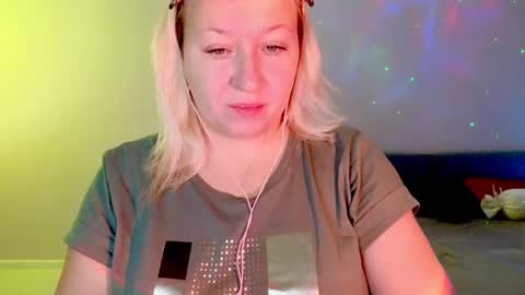 Sara online show from October 14, 2025, 3:51 am