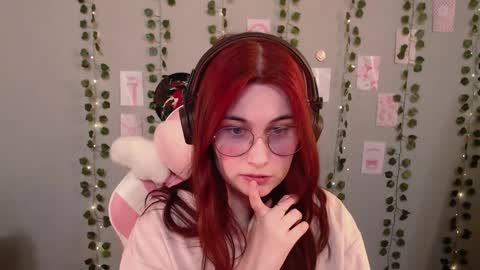 Sara online show from December 18, 2025, 2:23 pm