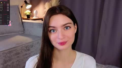 Snapshot of sarakinsly chatting on December 1, 2025, 6:07 am Rosie online show from December 1, 2025, 6:07 am