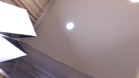 Snapshot of saralugo chatting on March 2, 2026, 12:45 pm Sara Lugo online show from March 2, 2026, 12:45 pm