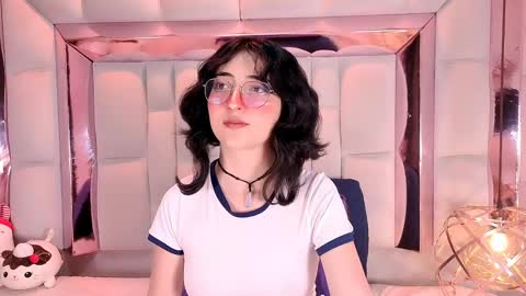 sara  online show from April 19, 2026, 6:02 am