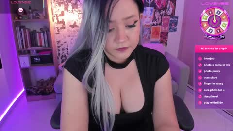 Sara Ruales online show from March 3, 2025, 1:42 pm