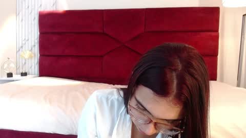 Sara online show from December 15, 2024, 7:42 pm