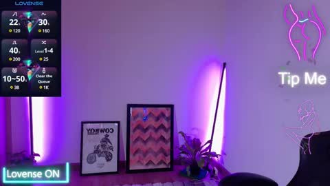 Snapshot of sarasavaagee chatting on March 12, 2025, 3:57 am Sara online show from March 12, 2025, 3:57 am