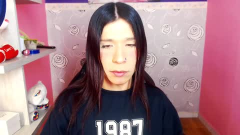 Sara Sofia online show from February 6, 2025, 2:33 am