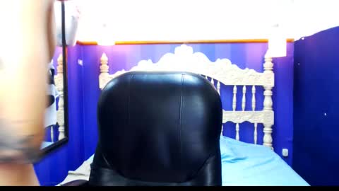 Sara Sofia online show from October 3, 2025, 2:30 am