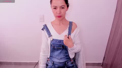 Sara   online show from July 13, 2026, 1:03 pm