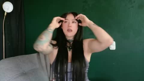 Sara Herrera online show from May 22, 2026, 8:03 pm