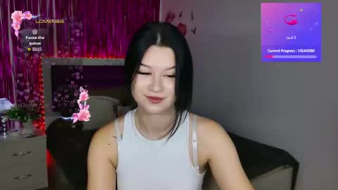 SaraVivid online show from July 10, 2026, 8:18 am