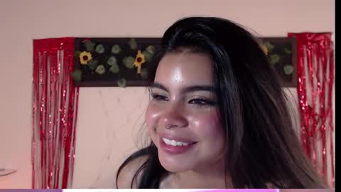 Snapshot of saray__jones chatting on February 14, 2025, 5:46 pm saray__jones online show from February 14, 2025, 5:46 pm