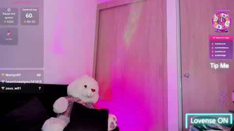 Saray Mendoza online show from February 3, 2026, 2:53 am