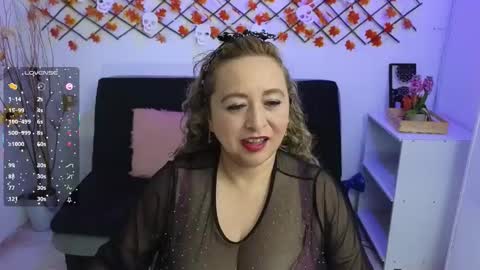 Snapshot of saray_soto chatting on November 2, 2025, 12:40 pm Saray online show from November 2, 2025, 12:40 pm