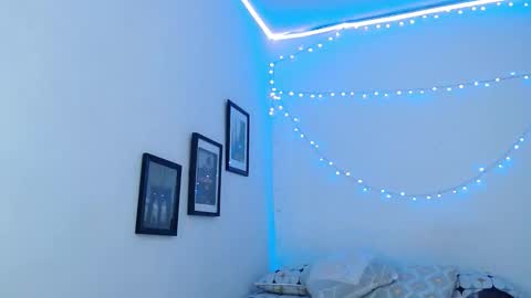 sarayander online show from February 28, 2025, 10:20 am