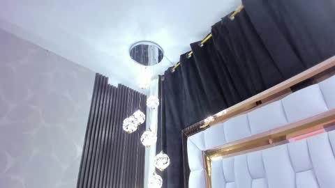 Saray online show from October 8, 2025, 7:33 pm