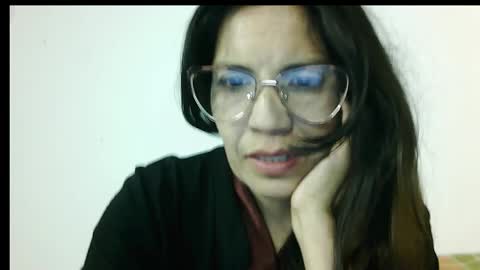 Sarenis online show from October 17, 2025, 3:31 am