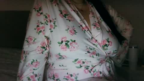 Snapshot of saretta46 chatting on March 27, 2026, 11:59 pm Sara online show from March 27, 2026, 11:59 pm