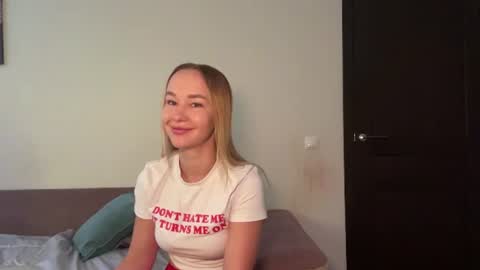 Snapshot of sariomer chatting on July 29, 2026, 12:14 pm Sara online show from July 29, 2026, 12:14 pm