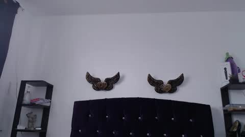 Sara online show from October 8, 2025, 7:00 pm